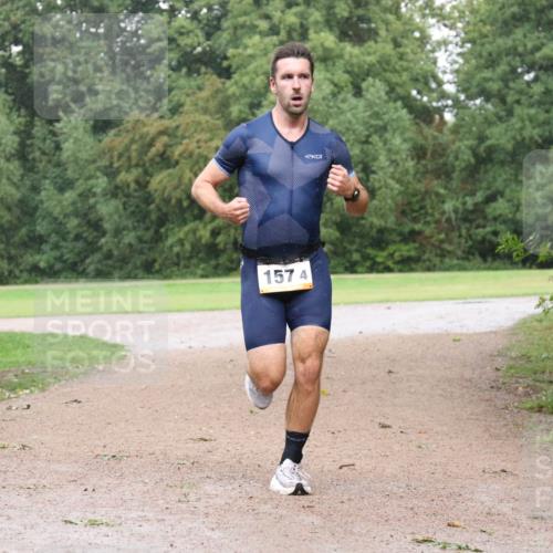 30.08.2026 - Elbe Triathlon Hamburg Antke Förster http://msf.ph/oto/10109649 30.08.2026 16:20:25 Laufen 157, 4 meine-sportfotos.de