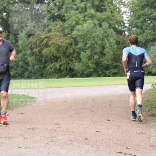 30.08.2026 - Elbe Triathlon Hamburg Antke Förster http://msf.ph/oto/10109659 30.08.2026 16:20:56 Laufen 4, 4 meine-sportfotos.de