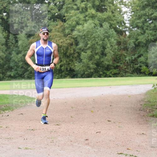 30.08.2026 - Elbe Triathlon Hamburg Antke Förster http://msf.ph/oto/10109667 30.08.2026 16:21:04 Laufen 31, 4 meine-sportfotos.de