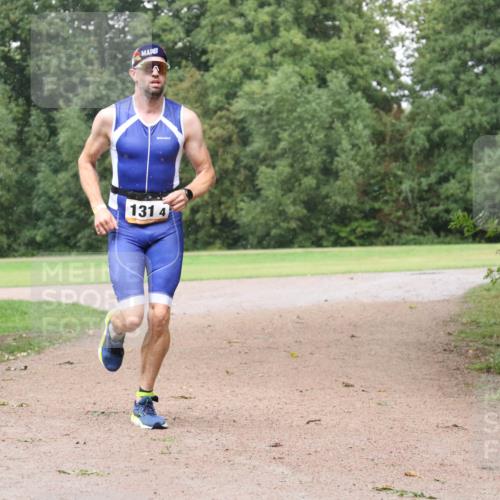 30.08.2026 - Elbe Triathlon Hamburg Antke Förster http://msf.ph/oto/10109671 30.08.2026 16:21:05 Laufen 131, 4 meine-sportfotos.de