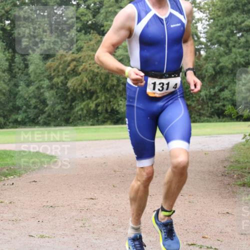 30.08.2026 - Elbe Triathlon Hamburg Antke Förster http://msf.ph/oto/10109675 30.08.2026 16:21:06 Laufen 1314 meine-sportfotos.de