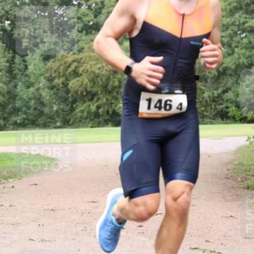 30.08.2026 - Elbe Triathlon Hamburg Antke Förster http://msf.ph/oto/10109689 30.08.2026 16:21:23 Laufen 1464 meine-sportfotos.de