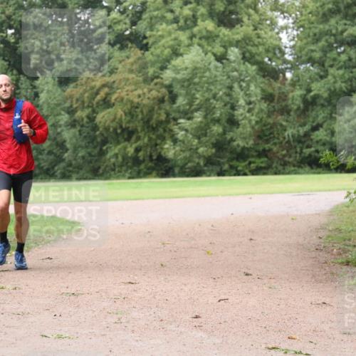 30.08.2026 - Elbe Triathlon Hamburg Antke Förster http://msf.ph/oto/10109693 30.08.2026 16:21:45 Laufen  meine-sportfotos.de