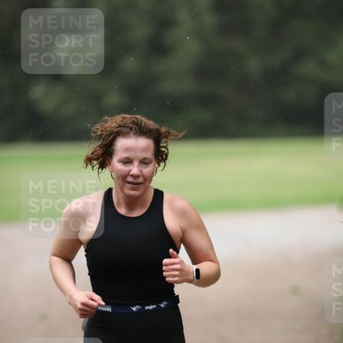 30.08.2026 - Elbe Triathlon Hamburg Antke Förster http://msf.ph/oto/10109698 30.08.2026 15:49:09 Laufen  meine-sportfotos.de