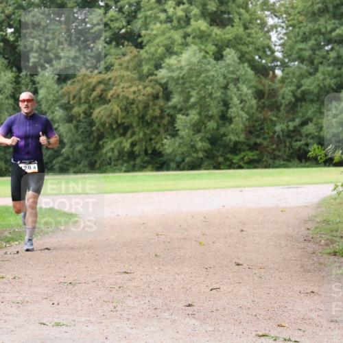 30.08.2026 - Elbe Triathlon Hamburg Antke Förster http://msf.ph/oto/10109705 30.08.2026 16:22:44 Laufen 28, 4 meine-sportfotos.de