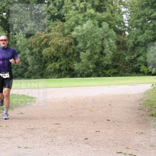 30.08.2026 - Elbe Triathlon Hamburg Antke Förster http://msf.ph/oto/10109707 30.08.2026 16:22:45 Laufen 28, 4 meine-sportfotos.de