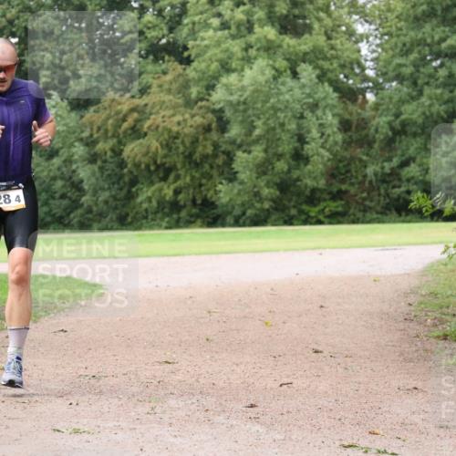 30.08.2026 - Elbe Triathlon Hamburg Antke Förster http://msf.ph/oto/10109709 30.08.2026 16:22:46 Laufen 28, 4 meine-sportfotos.de