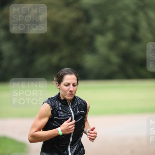 30.08.2026 - Elbe Triathlon Hamburg Antke Förster http://msf.ph/oto/10109722 30.08.2026 15:50:56 Laufen 132, 3, 10 meine-sportfotos.de