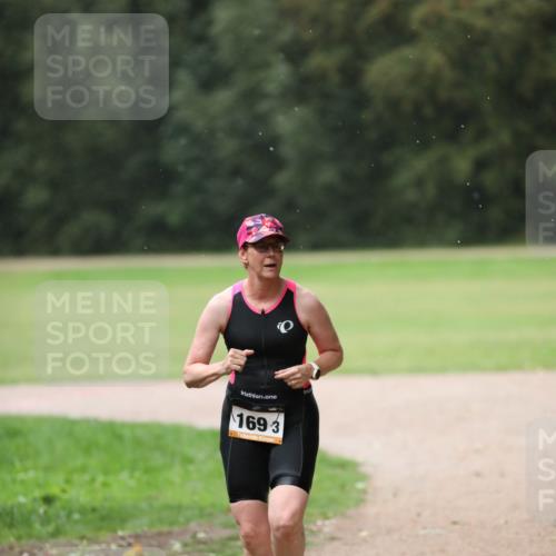 30.08.2026 - Elbe Triathlon Hamburg Antke Förster http://msf.ph/oto/10109728 30.08.2026 15:51:43 Laufen 169, 3 meine-sportfotos.de