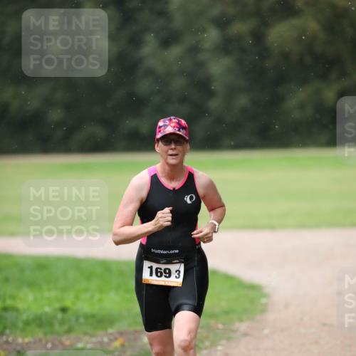 30.08.2026 - Elbe Triathlon Hamburg Antke Förster http://msf.ph/oto/10109730 30.08.2026 15:51:43 Laufen 169, 3 meine-sportfotos.de