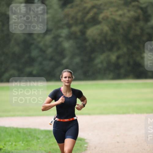 30.08.2026 - Elbe Triathlon Hamburg Antke Förster http://msf.ph/oto/10109740 30.08.2026 15:52:57 Laufen  meine-sportfotos.de