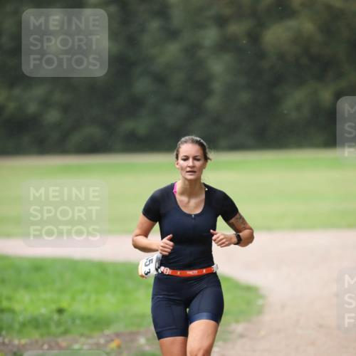 30.08.2026 - Elbe Triathlon Hamburg Antke Förster http://msf.ph/oto/10109742 30.08.2026 15:52:57 Laufen 53 meine-sportfotos.de