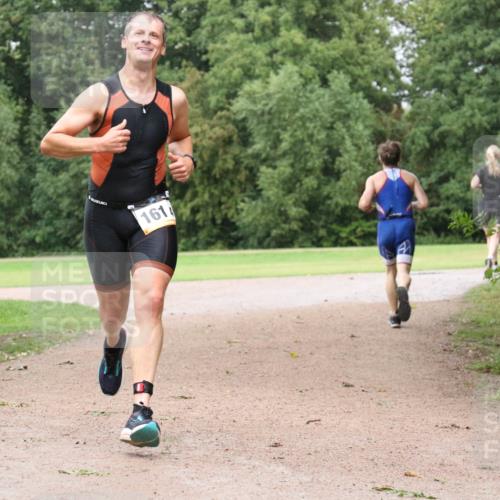 30.08.2026 - Elbe Triathlon Hamburg Antke Förster http://msf.ph/oto/10109743 30.08.2026 16:23:38 Laufen 161 meine-sportfotos.de
