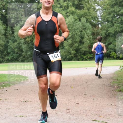 30.08.2026 - Elbe Triathlon Hamburg Antke Förster http://msf.ph/oto/10109745 30.08.2026 16:23:39 Laufen 161 meine-sportfotos.de