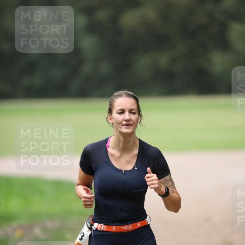 30.08.2026 - Elbe Triathlon Hamburg Antke Förster http://msf.ph/oto/10109746 30.08.2026 15:52:59 Laufen  meine-sportfotos.de