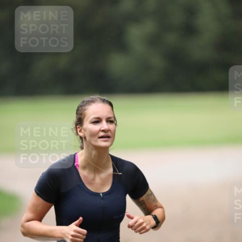 30.08.2026 - Elbe Triathlon Hamburg Antke Förster http://msf.ph/oto/10109748 30.08.2026 15:52:59 Laufen  meine-sportfotos.de