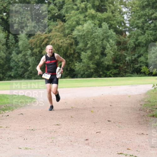 30.08.2026 - Elbe Triathlon Hamburg Antke Förster http://msf.ph/oto/10109751 30.08.2026 16:24:20 Laufen 1764 meine-sportfotos.de