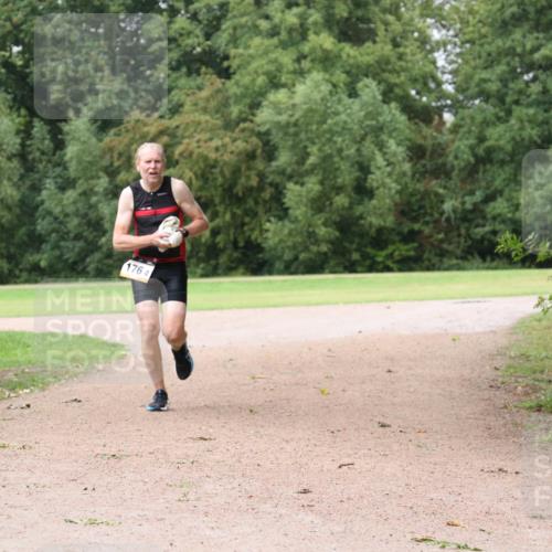 30.08.2026 - Elbe Triathlon Hamburg Antke Förster http://msf.ph/oto/10109753 30.08.2026 16:24:21 Laufen 176, 4 meine-sportfotos.de
