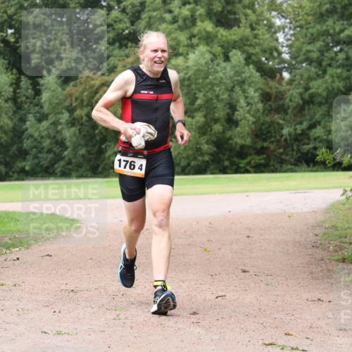 30.08.2026 - Elbe Triathlon Hamburg Antke Förster http://msf.ph/oto/10109757 30.08.2026 16:24:23 Laufen 176, 4 meine-sportfotos.de