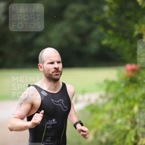 30.08.2026 - Elbe Triathlon Hamburg Antke Förster http://msf.ph/oto/10109772 30.08.2026 15:54:25 Laufen 1294 meine-sportfotos.de
