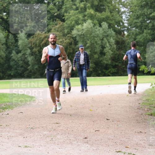 30.08.2026 - Elbe Triathlon Hamburg Antke Förster http://msf.ph/oto/10109775 30.08.2026 16:25:43 Laufen  meine-sportfotos.de