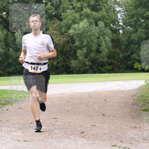 30.08.2026 - Elbe Triathlon Hamburg Antke Förster http://msf.ph/oto/10109793 30.08.2026 16:26:29 Laufen 142, 4 meine-sportfotos.de