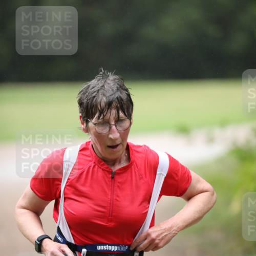 30.08.2026 - Elbe Triathlon Hamburg Antke Förster http://msf.ph/oto/10109798 30.08.2026 15:57:56 Laufen 1413 meine-sportfotos.de