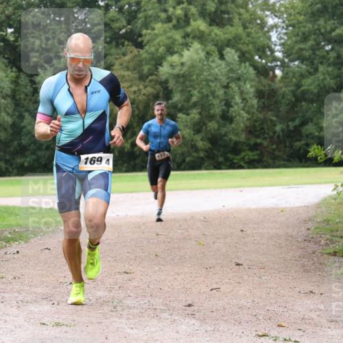 30.08.2026 - Elbe Triathlon Hamburg Antke Förster http://msf.ph/oto/10109805 30.08.2026 16:26:37 Laufen 7001, 169, 4 meine-sportfotos.de
