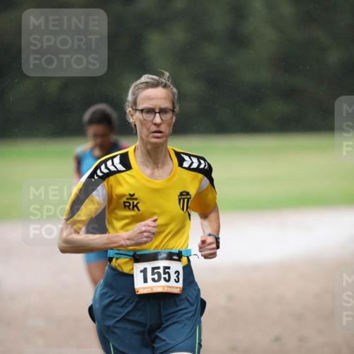 30.08.2026 - Elbe Triathlon Hamburg Antke Förster http://msf.ph/oto/10109806 30.08.2026 15:59:05 Laufen 1553 meine-sportfotos.de