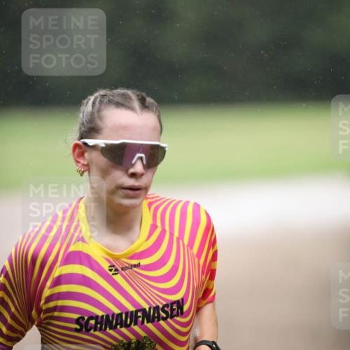 30.08.2026 - Elbe Triathlon Hamburg Antke Förster http://msf.ph/oto/10109816 30.08.2026 15:59:09 Laufen 73 meine-sportfotos.de