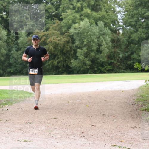 30.08.2026 - Elbe Triathlon Hamburg Antke Förster http://msf.ph/oto/10109821 30.08.2026 16:27:07 Laufen 132, 4 meine-sportfotos.de