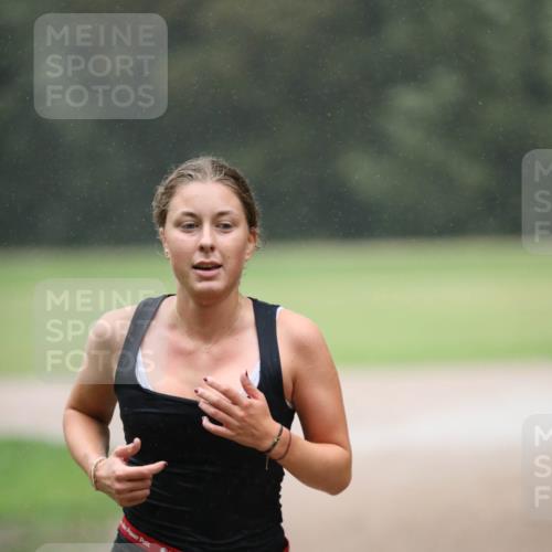 30.08.2026 - Elbe Triathlon Hamburg Antke Förster http://msf.ph/oto/10109826 30.08.2026 16:00:00 Laufen 136, 2, 5 meine-sportfotos.de