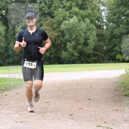 30.08.2026 - Elbe Triathlon Hamburg Antke Förster http://msf.ph/oto/10109827 30.08.2026 16:27:08 Laufen 132, 4 meine-sportfotos.de