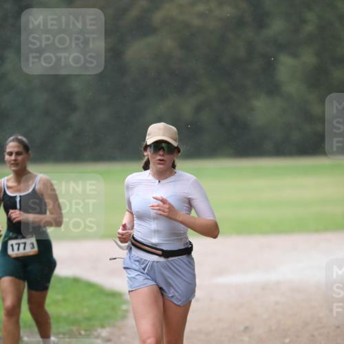 30.08.2026 - Elbe Triathlon Hamburg Antke Förster http://msf.ph/oto/10109832 30.08.2026 16:01:38 Laufen 177, 3 meine-sportfotos.de
