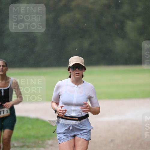 30.08.2026 - Elbe Triathlon Hamburg Antke Förster http://msf.ph/oto/10109834 30.08.2026 16:01:39 Laufen 775 meine-sportfotos.de