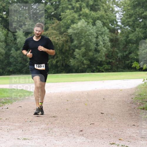 30.08.2026 - Elbe Triathlon Hamburg Antke Förster http://msf.ph/oto/10109849 30.08.2026 16:29:21 Laufen 165, 4 meine-sportfotos.de