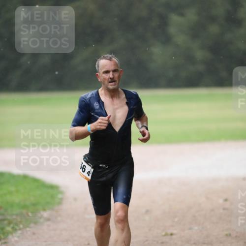 30.08.2026 - Elbe Triathlon Hamburg Antke Förster http://msf.ph/oto/10109850 30.08.2026 16:02:18 Laufen 564 meine-sportfotos.de