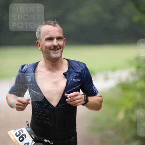30.08.2026 - Elbe Triathlon Hamburg Antke Förster http://msf.ph/oto/10109856 30.08.2026 16:02:20 Laufen 564 meine-sportfotos.de