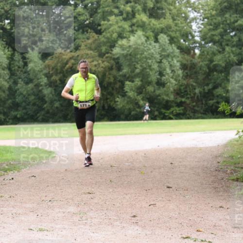 30.08.2026 - Elbe Triathlon Hamburg Antke Förster http://msf.ph/oto/10109857 30.08.2026 16:30:10 Laufen 1714 meine-sportfotos.de