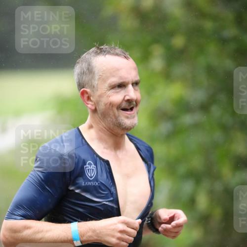 30.08.2026 - Elbe Triathlon Hamburg Antke Förster http://msf.ph/oto/10109858 30.08.2026 16:02:20 Laufen 156, 4 meine-sportfotos.de