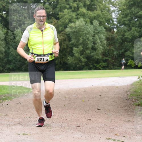 30.08.2026 - Elbe Triathlon Hamburg Antke Förster http://msf.ph/oto/10109863 30.08.2026 16:30:12 Laufen 171 meine-sportfotos.de