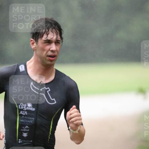30.08.2026 - Elbe Triathlon Hamburg Antke Förster http://msf.ph/oto/10109866 30.08.2026 16:04:00 Laufen 7674 meine-sportfotos.de