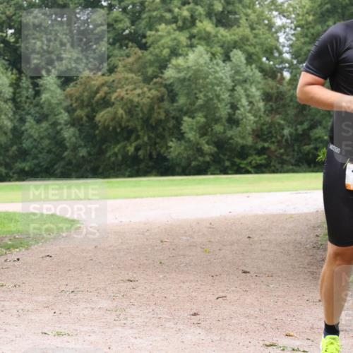 30.08.2026 - Elbe Triathlon Hamburg Antke Förster http://msf.ph/oto/10109877 30.08.2026 16:30:22 Laufen 1704, 1 meine-sportfotos.de