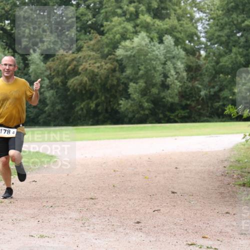 30.08.2026 - Elbe Triathlon Hamburg Antke Förster http://msf.ph/oto/10109887 30.08.2026 16:31:08 Laufen 178, 4 meine-sportfotos.de