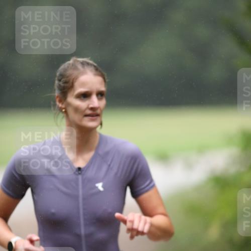 30.08.2026 - Elbe Triathlon Hamburg Antke Förster http://msf.ph/oto/10109892 30.08.2026 16:07:11 Laufen 143 meine-sportfotos.de
