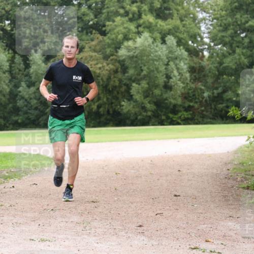 30.08.2026 - Elbe Triathlon Hamburg Antke Förster http://msf.ph/oto/10109901 30.08.2026 16:35:59 Laufen  meine-sportfotos.de