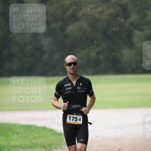 30.08.2026 - Elbe Triathlon Hamburg Antke Förster http://msf.ph/oto/10109906 30.08.2026 16:09:21 Laufen 1754 meine-sportfotos.de