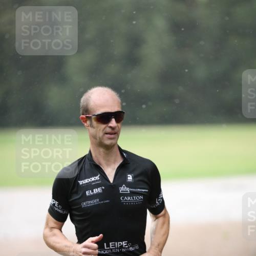 30.08.2026 - Elbe Triathlon Hamburg Antke Förster http://msf.ph/oto/10109912 30.08.2026 16:09:24 Laufen 1754 meine-sportfotos.de
