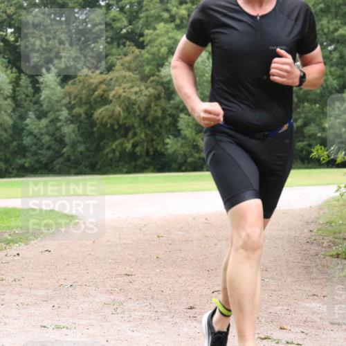 30.08.2026 - Elbe Triathlon Hamburg Antke Förster http://msf.ph/oto/10109917 30.08.2026 16:36:11 Laufen  meine-sportfotos.de
