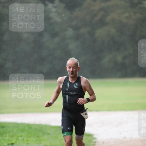 30.08.2026 - Elbe Triathlon Hamburg Antke Förster http://msf.ph/oto/10109928 30.08.2026 16:10:38 Laufen 96 meine-sportfotos.de